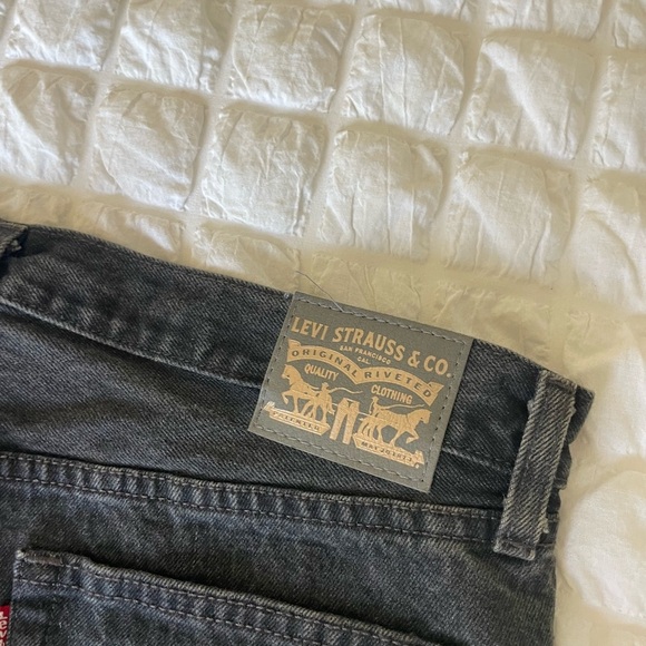 Levi's Black Jean Shorts - Picture 10 of 10